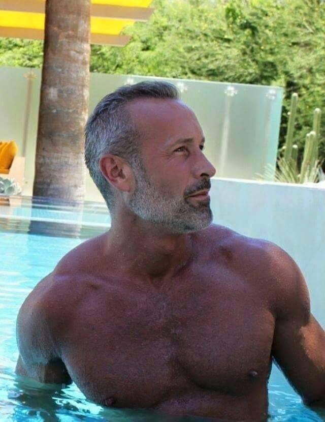 Your Daily Dose of DILF
