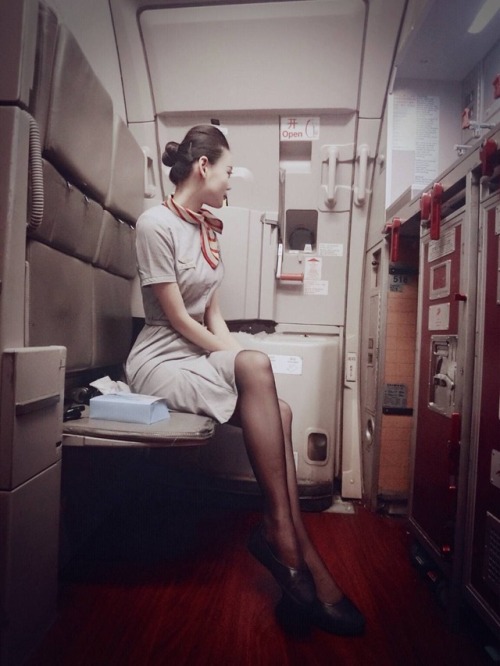 lyn900419: 蓝天航空公司的空姐