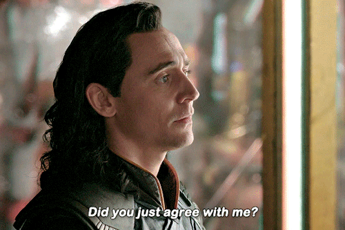Tom Hiddleston As Loki Laufeyson In Thor: Ragnarok (2017) Dir. Taika Waititi