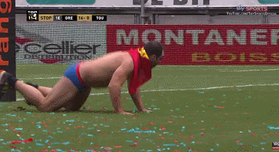 littlehouseonthescary:  cloacacarnage:  Security guard hits a sunset flip on a rugby