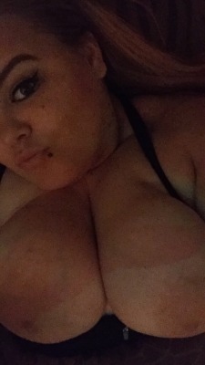 uffsummer:  I mean who doesnt like big boobs ? 