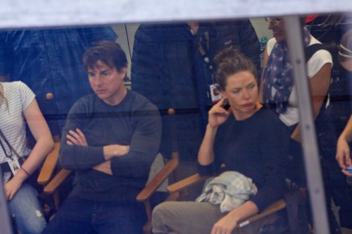 rebeccalouisaferguson:Rebecca Ferguson, Tom Cruise, Simon Pegg and Christopher McQuarrie on set of “