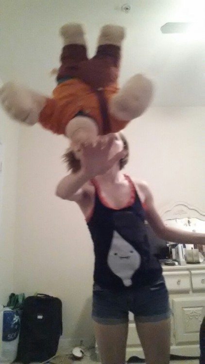 satanic-homosexual:  exitstage:  carry-on-my-wayward-butt:  hobgoblinhero:  hanari-502:  vardaesque:  hanari-502:  No, really, you don’t understand I can balance anything  hanari you’re like the second coming of the messiah  I BALANCED A CHAIR ONCE