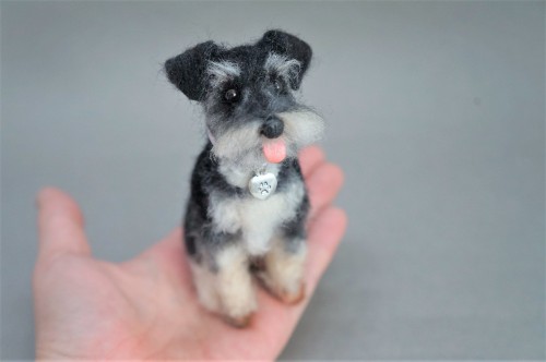 A needle felted version of a happy Mini Schnauzer &ldquo;Mia&rdquo;.  Have a great weekend!