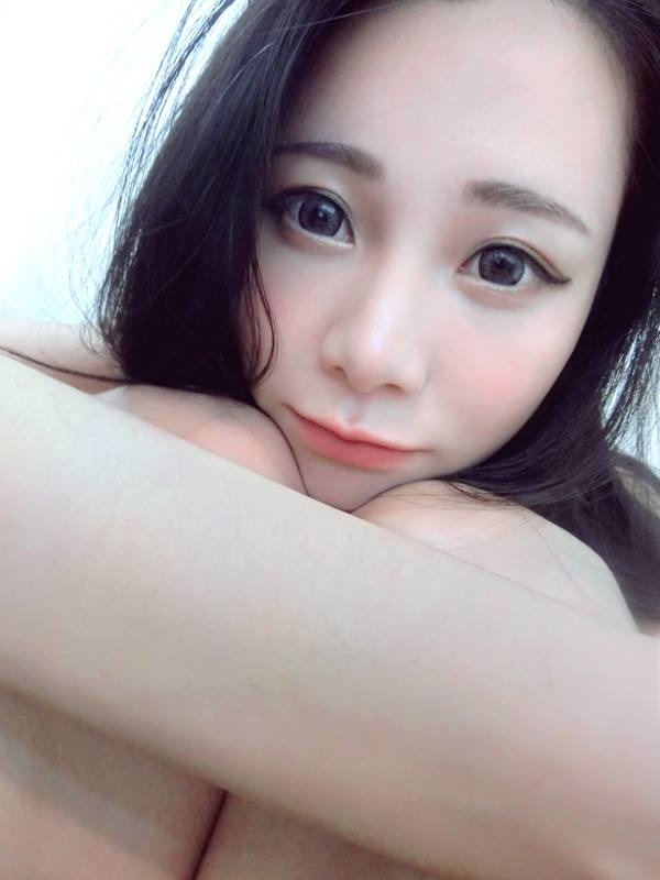 pretttysexybabes:  SYT  Zhang Xiangxiang part 1
