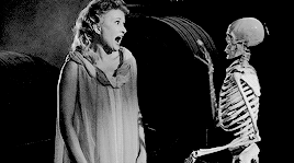 vintagegal:  “Darling, the only ghoul in the house is you.”  House on Haunted Hill (1959) dir. William Castle