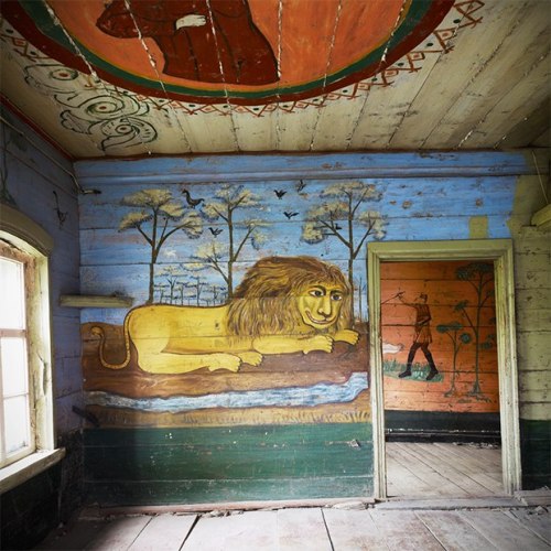 russian-style: In 2009 a rural house with 1910s hand painted interiors was discovered in the north o