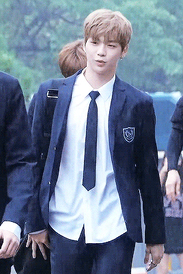 m0ngniel: 1-2/∞ gifs of kang god daniel
