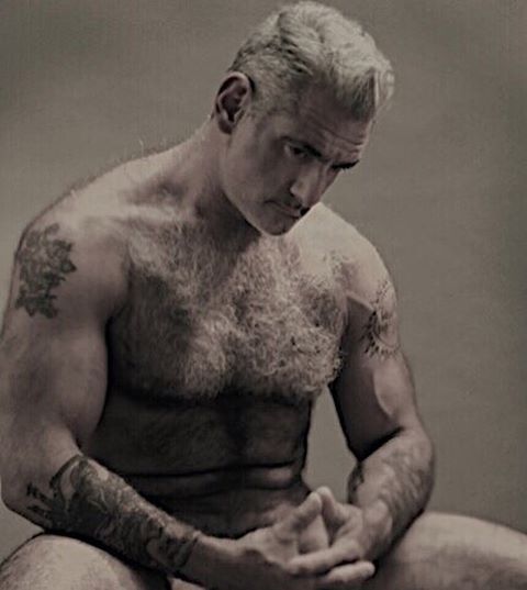 anthonyvarrecchia:  Photo: gregweiner.com. Stay healthy! Mind/Body/Soul #menstyle #menshealth #mensg