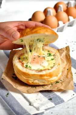 nom-food:Ham, egg &amp; cheese bread bowls