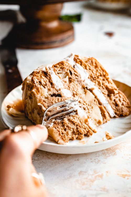 sweetoothgirl: Vegan Apple Spice Cake with Cinnamon Caramel Frosting