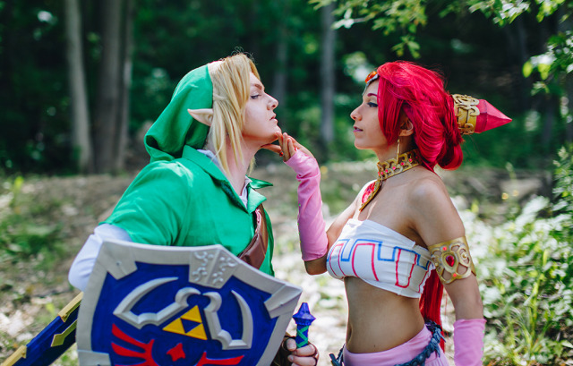 Flashback to 2017 when I was Nabooru in an incredibly large Ocarina of Time group! My heart was so full 🥺
Zelda: Bossbot 