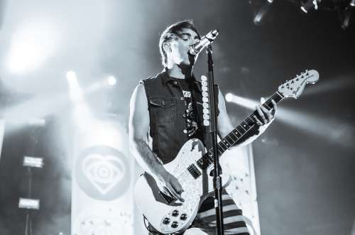 Alex Gaskarth of All Time Low in Lowell, MA.