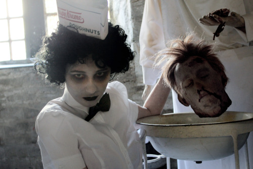 gothicle: A photoset I am so so SO proud of :D Me and my friend Lucy Cosplaying Stephen Kings Kingd