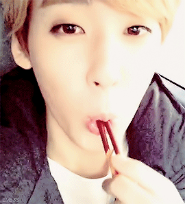 lms33:  Pepero day with Kevin~  