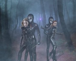 celebsinlatex:  Emma and Bonnie being abducted in latex