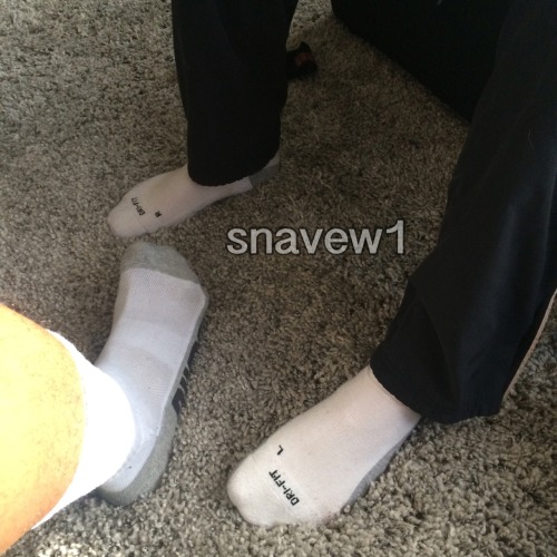 snavew1:  The rest of the pix from my vacation session with @psu5013 from Instagram. He has hot size 11s in the Nike Crew socks. The other guy, who is nameless, rocked Nike no shows and wore a size 13. It was hot as fuck, but the version 2.0  session