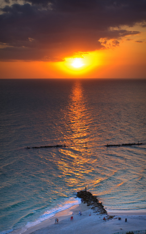 travelingcolors:  Sunset in Marco Island | Florida (by Jonathan Percy)