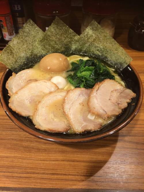 ラーメンにわかの俺が食ってきたラーメンの画像フォルダを淡々と解放するスレ横浜 来喜(屋台)横浜 吉村家横浜 維新商店久里浜 らーめんせぶん南太田 流星軒日ノ出町 壱角家日ノ出町　らぁ麺濱塩桜木町 灰汁