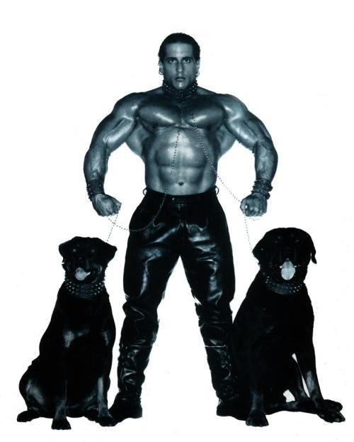 musclegods2:  Mike Quinn and his puppies. 