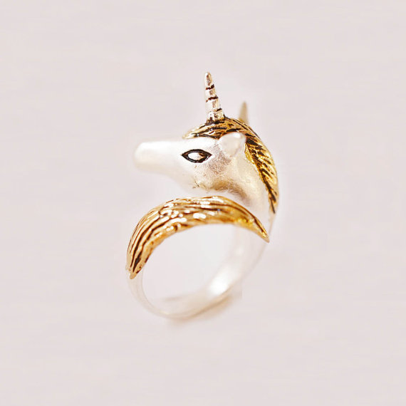 geek-studio:  Dragon and Unicorn Rings by MONVATOOLondon   I need those dragon rings