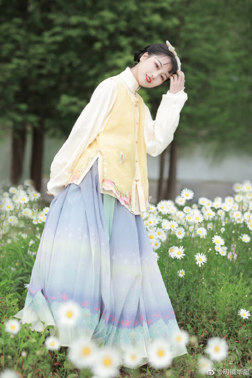 hanfugallery:chinese hanfu by 明镜华服