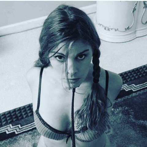 Rhiana di Egodom