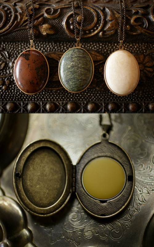 wnq-writers:  culturenlifestyle:  Natural Botanical Victorian Perfume &amp; Beauty