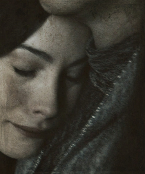 gildatheplant:ifallelseperished:Arwen Evenstar remained also, and she said farewell to her brethren.