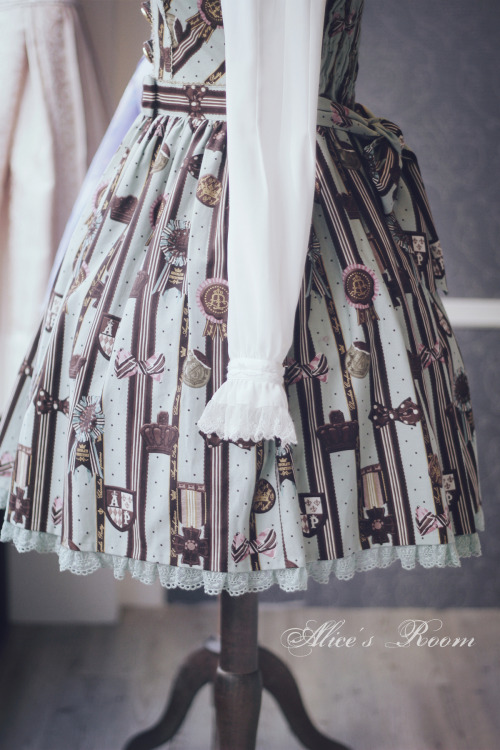 neko-story-lolita:  Alice’s Room  Hello Everyone. There is AMAZING news that I want to share w