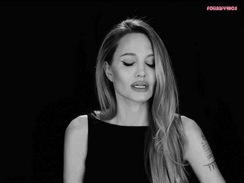 ANGELINA JOLIE