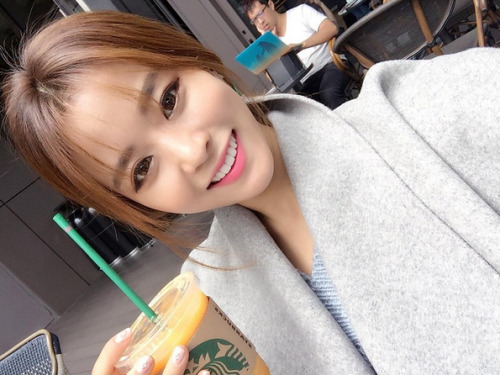 Cha HyunOk - Selca