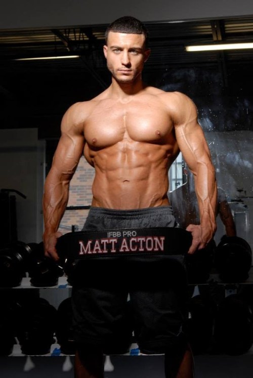 XXX myfavouriteguysblog:Matt Acton, bodybuilder photo