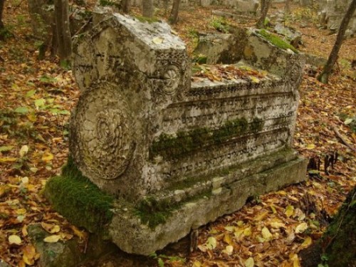 madmothmiko: Karaite Cemetery (Crimea) Hidden in wooded Iosofatova Valley near the old Tartar capita