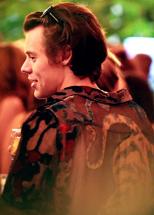 harrystylesdaily:Harry at his 23rd Birthday Party at Cafe Habana in Malibu - 2/01