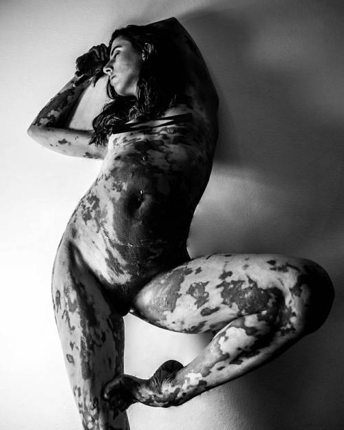 Model: Cerulean_galaxy.tumblr.com  #photo #like #tagforlikes #follow #girl #followme #nude #blackand