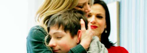 chris-lll:  #TeamMoms 