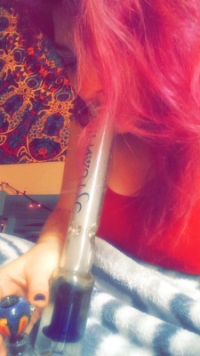 peacelovesexxandrugs:  I need someone to smoke n play with 