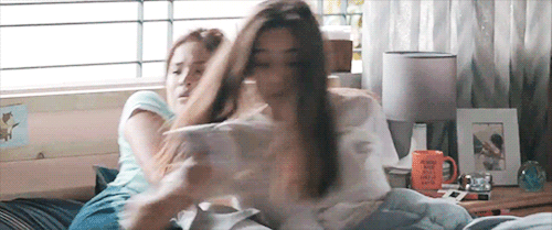 whitenectarines:saetresana:the-artificem:Baka Bukas (2016) dir. Samantha LeeAlex, is a twenty-someth