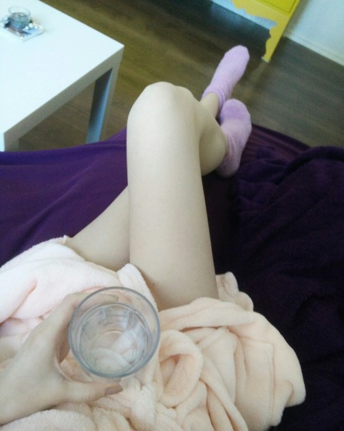 jasna-s:  Relax and drink water ❤