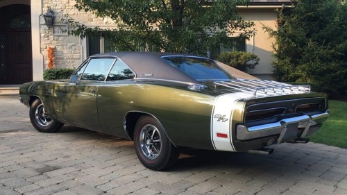 jacdurac:  F8 Green. On a 1969 Super Bee, 1969 GTX, and 1969 Charger.