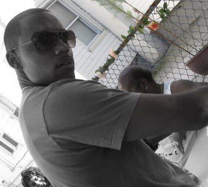 str8exposed:  http://str8exposed.tumblr.com