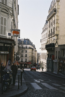 millionen:  Montmartre (by tobimaru) 