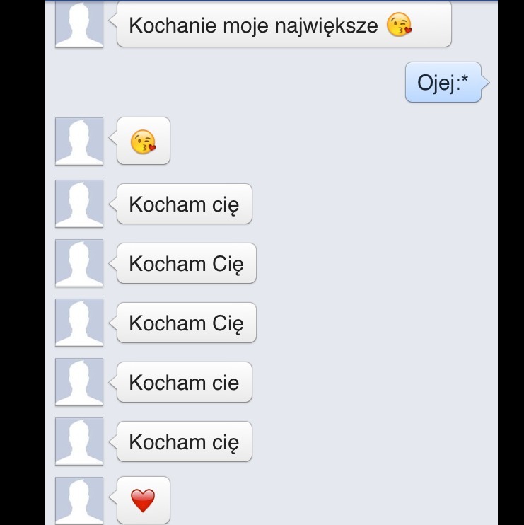 iloveusomuchx:  Kocham cie gluptasie. 