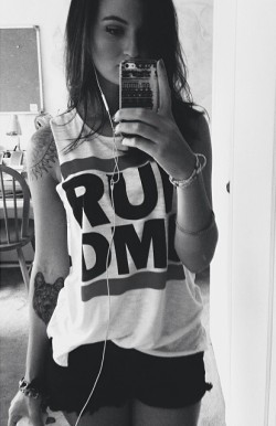 iamlesbianhbu:  lesbian blog 😘 