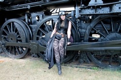 steampunk-girl:  Steampunk Girl