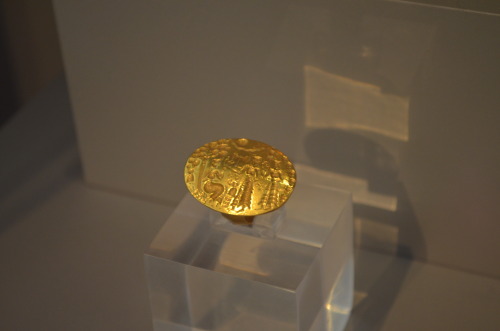 greek-museums:Archaeological Museum of Ancient Nemea / Aidonia:A collection of mycenaean signet ring