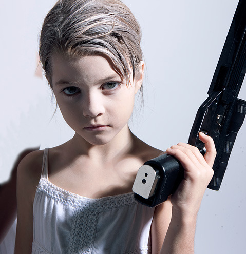 injektion:  Gottfried Helnwein - Dreaming Child 