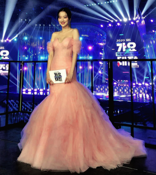 beterlee:lee naeun as one of the mcs for 2020 sbs gayo daejun in daegu