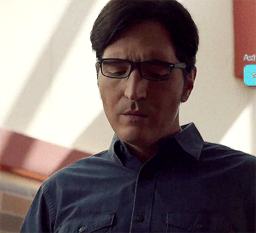 David Dastmalchian As James Lewis In Teacher (2019).